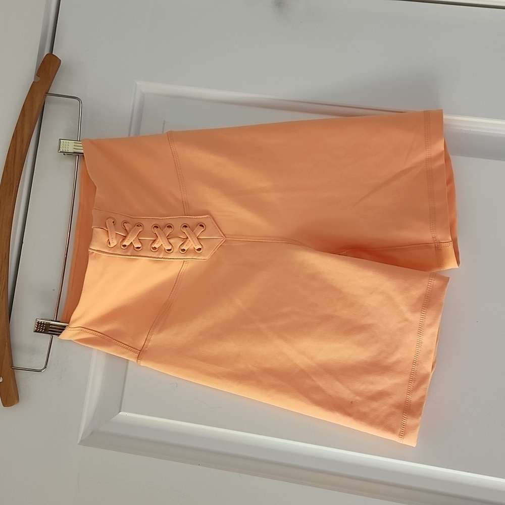 WeWoreWhat orange peach baker shorts!